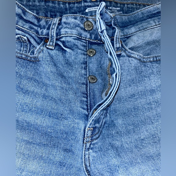 HIGH RISE JEANS - Picture 3 of 6